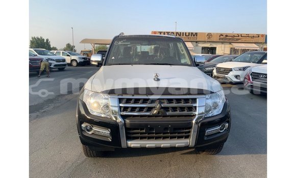 Buy Import Mitsubishi Pajero Black Car in Import - Dubai in Ayeyarwady Buy Import Mitsubishi Pajero Black Car in Import - Dubai in Ayeyarwady
