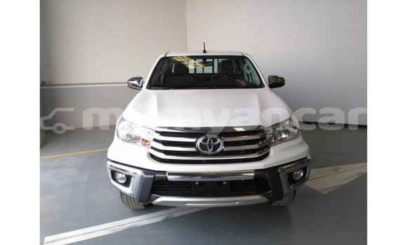 Buy Import Toyota Hilux Other Car in Import - Dubai in Ayeyarwady Buy Import Toyota Hilux Other Car in Import - Dubai in Ayeyarwady
