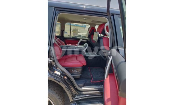 Buy Import Toyota Land Cruiser Black Car in Import - Dubai in Ayeyarwady Buy Import Toyota Land Cruiser Black Car in Import - Dubai in Ayeyarwady
