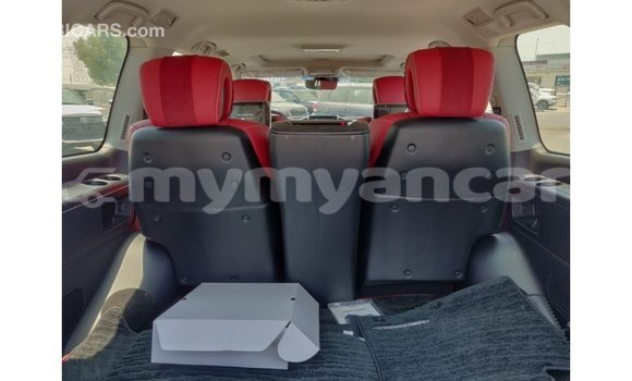 Buy Import Toyota Land Cruiser Black Car in Import - Dubai in Ayeyarwady Buy Import Toyota Land Cruiser Black Car in Import - Dubai in Ayeyarwady
