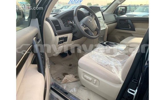 Buy Import Toyota Land Cruiser Black Car in Import - Dubai in Ayeyarwady Buy Import Toyota Land Cruiser Black Car in Import - Dubai in Ayeyarwady