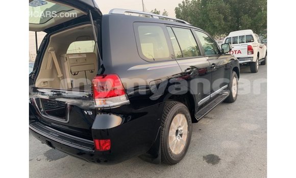 Buy Import Toyota Land Cruiser Black Car in Import - Dubai in Ayeyarwady Buy Import Toyota Land Cruiser Black Car in Import - Dubai in Ayeyarwady