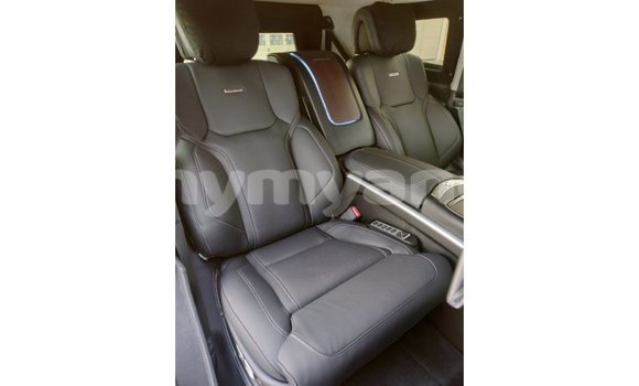 Buy Import Toyota Land Cruiser Black Car in Import - Dubai in Ayeyarwady Buy Import Toyota Land Cruiser Black Car in Import - Dubai in Ayeyarwady