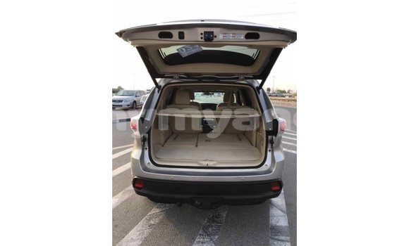 Acheter Import Voiture Toyota Highlander Beige à Import - Dubai, #<Region:0x000000000c5121b8> Acheter Import Voiture Toyota Highlander Beige à Import - Dubai, #<Region:0x000000000c5121b8>