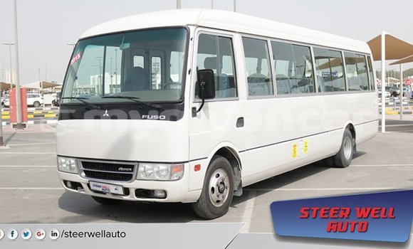 သွင်းကုန် Mitsubishi L400 White ထရပ်ကား Import - Dubai Ayeyarwady