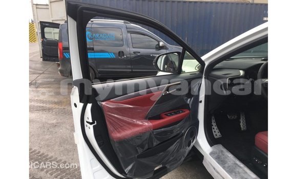 Buy Import Lexus RX 300 White Car in Import - Dubai in Ayeyarwady Buy Import Lexus RX 300 White Car in Import - Dubai in Ayeyarwady