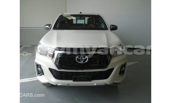 Buy Import Toyota Hilux White Car in Import - Dubai in Ayeyarwady Buy Import Toyota Hilux White Car in Import - Dubai in Ayeyarwady
