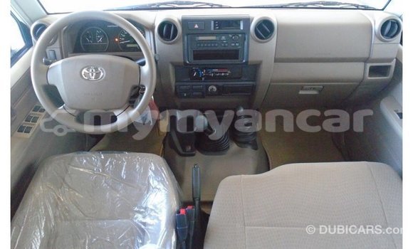 Buy Import Toyota Land Cruiser White Car in Import - Dubai in Ayeyarwady Buy Import Toyota Land Cruiser White Car in Import - Dubai in Ayeyarwady