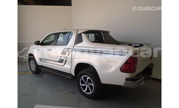 Buy Import Toyota Hilux White Car in Import - Dubai in Ayeyarwady Buy Import Toyota Hilux White Car in Import - Dubai in Ayeyarwady