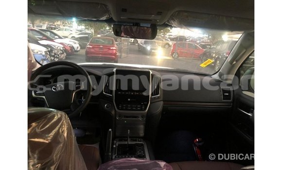 Buy Import Toyota Land Cruiser Black Car in Import - Dubai in Ayeyarwady Buy Import Toyota Land Cruiser Black Car in Import - Dubai in Ayeyarwady