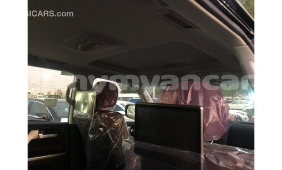 Buy Import Toyota Land Cruiser Black Car in Import - Dubai in Ayeyarwady Buy Import Toyota Land Cruiser Black Car in Import - Dubai in Ayeyarwady