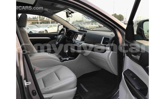 Acheter Import Voiture Toyota Highlander Autre à Import - Dubai, #<Region:0x000000000c5121b8> Acheter Import Voiture Toyota Highlander Autre à Import - Dubai, #<Region:0x000000000c5121b8>