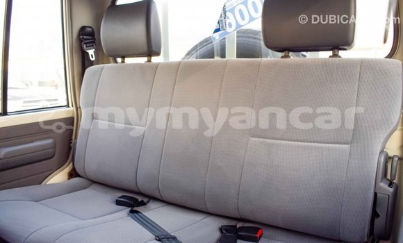 Buy Import Toyota Land Cruiser Beige Car in Import - Dubai in Ayeyarwady Buy Import Toyota Land Cruiser Beige Car in Import - Dubai in Ayeyarwady