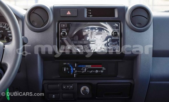 Buy Import Toyota Land Cruiser Beige Car in Import - Dubai in Ayeyarwady Buy Import Toyota Land Cruiser Beige Car in Import - Dubai in Ayeyarwady