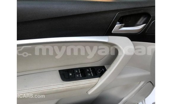 Buy Import Geely Emgrand 7 White Car in Import - Dubai in Ayeyarwady Buy Import Geely Emgrand 7 White Car in Import - Dubai in Ayeyarwady