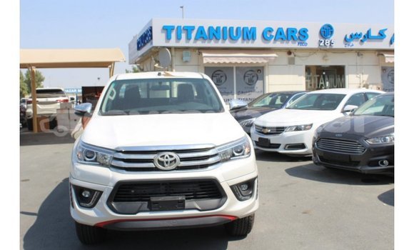Buy Import Toyota Hilux White Car in Import - Dubai in Ayeyarwady Buy Import Toyota Hilux White Car in Import - Dubai in Ayeyarwady