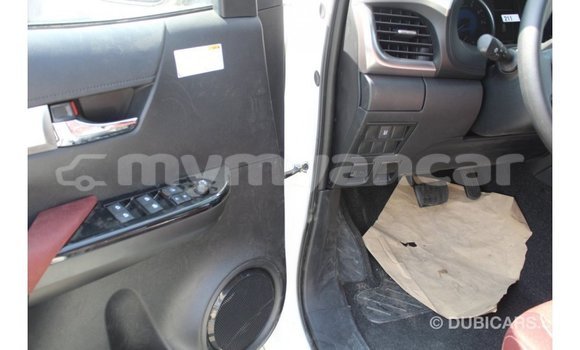 Buy Import Toyota Hilux White Car in Import - Dubai in Ayeyarwady Buy Import Toyota Hilux White Car in Import - Dubai in Ayeyarwady