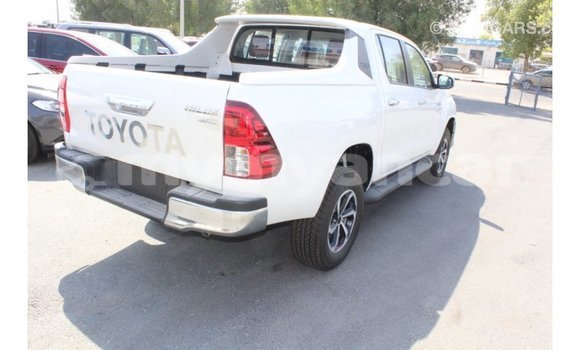 Buy Import Toyota Hilux White Car in Import - Dubai in Ayeyarwady Buy Import Toyota Hilux White Car in Import - Dubai in Ayeyarwady