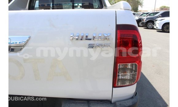 Buy Import Toyota Hilux White Car in Import - Dubai in Ayeyarwady Buy Import Toyota Hilux White Car in Import - Dubai in Ayeyarwady