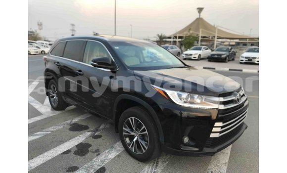 သွင်းကုန် Toyota Highlander Black ကား Import - Dubai Ayeyarwady သွင်းကုန် Toyota Highlander Black ကား Import - Dubai Ayeyarwady