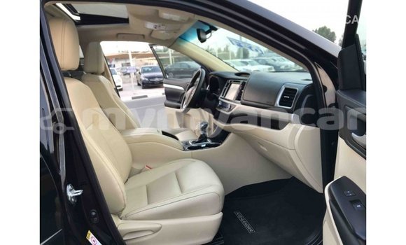 သွင်းကုန် Toyota Highlander Black ကား Import - Dubai Ayeyarwady သွင်းကုန် Toyota Highlander Black ကား Import - Dubai Ayeyarwady