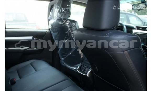 Buy Import Toyota Hilux Other Car in Import - Dubai in Ayeyarwady Buy Import Toyota Hilux Other Car in Import - Dubai in Ayeyarwady
