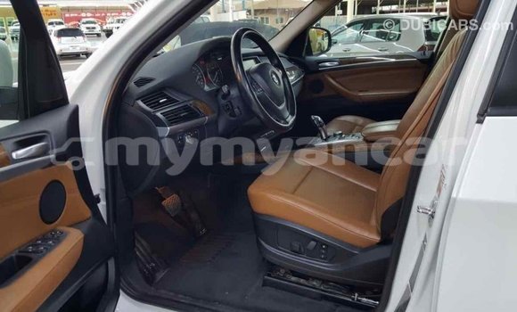 သွင်းကုန် BMW C White စက်ဘီး Import - Dubai Ayeyarwady သွင်းကုန် BMW C White စက်ဘီး Import - Dubai Ayeyarwady