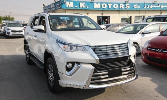 Buy Import Toyota Fortuner White Car in Import - Dubai in Ayeyarwady Buy Import Toyota Fortuner White Car in Import - Dubai in Ayeyarwady