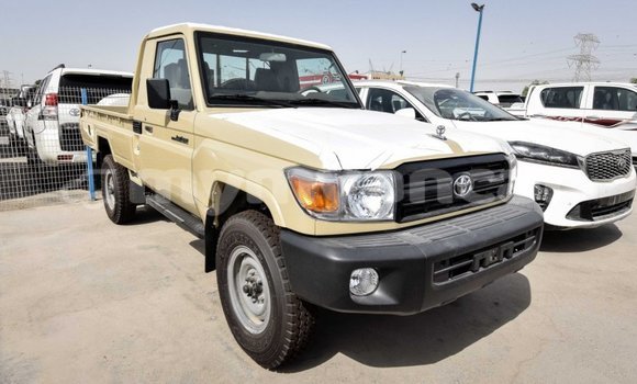 Buy Import Toyota Land Cruiser Beige Car in Import - Dubai in Ayeyarwady Buy Import Toyota Land Cruiser Beige Car in Import - Dubai in Ayeyarwady