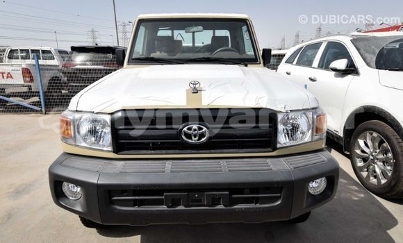 Buy Import Toyota Land Cruiser Beige Car in Import - Dubai in Ayeyarwady Buy Import Toyota Land Cruiser Beige Car in Import - Dubai in Ayeyarwady