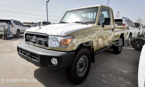 Buy Import Toyota Land Cruiser Beige Car in Import - Dubai in Ayeyarwady Buy Import Toyota Land Cruiser Beige Car in Import - Dubai in Ayeyarwady