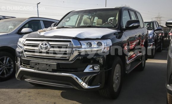 Buy Import Toyota Land Cruiser Black Car in Import - Dubai in Ayeyarwady Buy Import Toyota Land Cruiser Black Car in Import - Dubai in Ayeyarwady