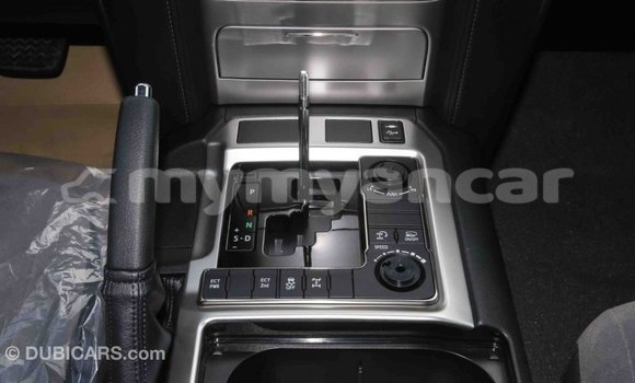 သွင်းကုန် Toyota Land Cruiser White ကား Import - Dubai Ayeyarwady သွင်းကုန် Toyota Land Cruiser White ကား Import - Dubai Ayeyarwady