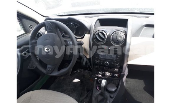 Buy Import Renault Duster White Car in Import - Dubai in Ayeyarwady Buy Import Renault Duster White Car in Import - Dubai in Ayeyarwady