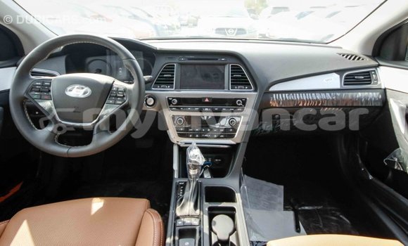 Buy Import Hyundai Sonata White Car in Import - Dubai in Ayeyarwady Buy Import Hyundai Sonata White Car in Import - Dubai in Ayeyarwady