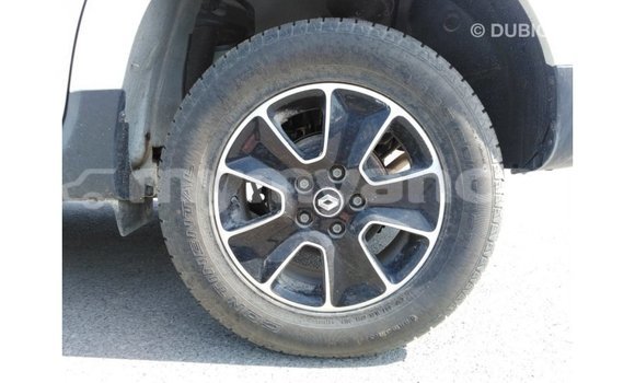 Acheter Import Voiture Renault Duster Blanc à Import - Dubai, #<Region:0x000000000c5121b8>