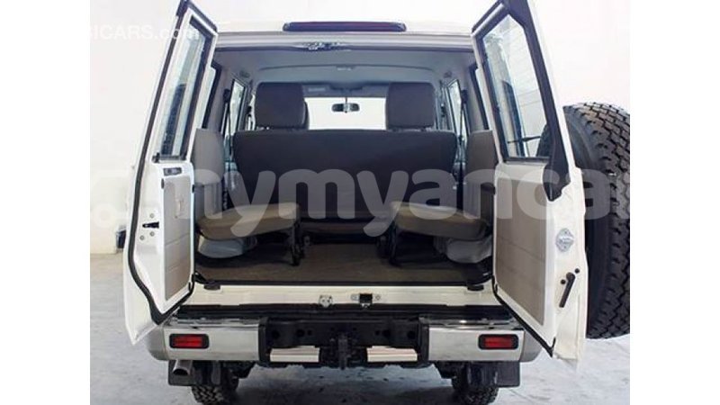 Big with watermark toyota land cruiser ayeyarwady import dubai 1336