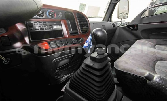 Buy Import Hyundai Accent White Car in Import - Dubai in Ayeyarwady Buy Import Hyundai Accent White Car in Import - Dubai in Ayeyarwady