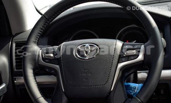 Buy Import Toyota Land Cruiser Black Car in Import - Dubai in Ayeyarwady Buy Import Toyota Land Cruiser Black Car in Import - Dubai in Ayeyarwady