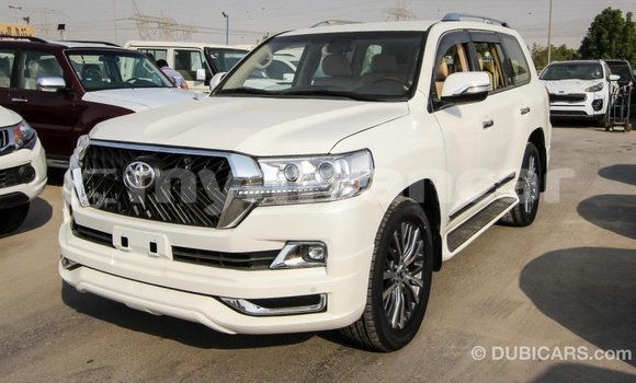 Acheter Import Voiture Toyota Land Cruiser Blanc à Import - Dubai, #<Region:0x000000000c5121b8> Acheter Import Voiture Toyota Land Cruiser Blanc à Import - Dubai, #<Region:0x000000000c5121b8>