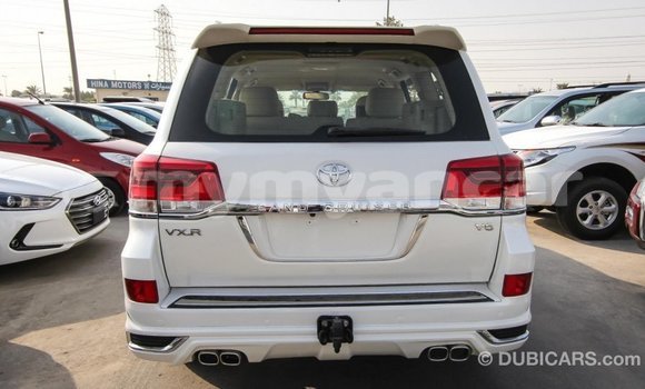 Acheter Import Voiture Toyota Land Cruiser Blanc à Import - Dubai, #<Region:0x000000000c5121b8> Acheter Import Voiture Toyota Land Cruiser Blanc à Import - Dubai, #<Region:0x000000000c5121b8>