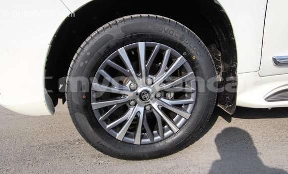 Acheter Import Voiture Toyota Land Cruiser Blanc à Import - Dubai, #<Region:0x000000000c5121b8> Acheter Import Voiture Toyota Land Cruiser Blanc à Import - Dubai, #<Region:0x000000000c5121b8>