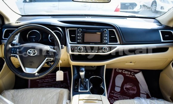 Buy Import Toyota Highlander Black Car in Import - Dubai in Ayeyarwady Buy Import Toyota Highlander Black Car in Import - Dubai in Ayeyarwady
