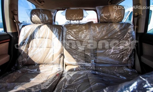 Buy Import Toyota Land Cruiser White Car in Import - Dubai in Ayeyarwady Buy Import Toyota Land Cruiser White Car in Import - Dubai in Ayeyarwady