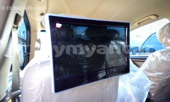 Buy Import Toyota Land Cruiser White Car in Import - Dubai in Ayeyarwady Buy Import Toyota Land Cruiser White Car in Import - Dubai in Ayeyarwady