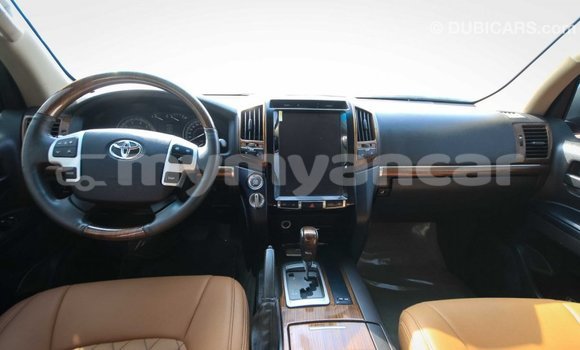 Acheter Import Voiture Toyota Land Cruiser Marron à Import - Dubai, #<Region:0x000000000c5121b8> Acheter Import Voiture Toyota Land Cruiser Marron à Import - Dubai, #<Region:0x000000000c5121b8>