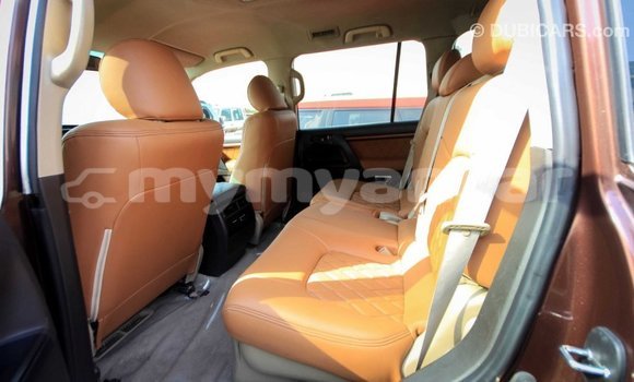 Acheter Import Voiture Toyota Land Cruiser Marron à Import - Dubai, #<Region:0x000000000c5121b8> Acheter Import Voiture Toyota Land Cruiser Marron à Import - Dubai, #<Region:0x000000000c5121b8>