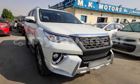 Buy Import Toyota Fortuner White Car in Import - Dubai in Ayeyarwady Buy Import Toyota Fortuner White Car in Import - Dubai in Ayeyarwady