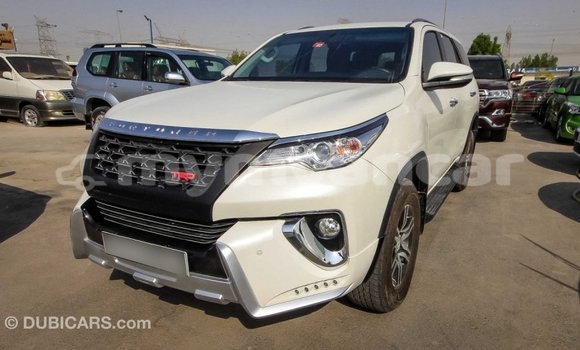 Buy Import Toyota Fortuner White Car in Import - Dubai in Ayeyarwady Buy Import Toyota Fortuner White Car in Import - Dubai in Ayeyarwady