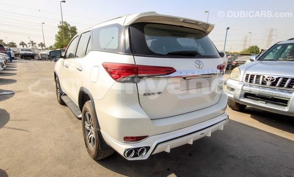 Buy Import Toyota Fortuner White Car in Import - Dubai in Ayeyarwady Buy Import Toyota Fortuner White Car in Import - Dubai in Ayeyarwady